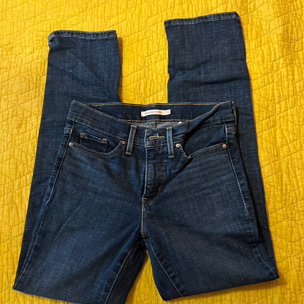 Levi’s 314 Shaping Straight Cut